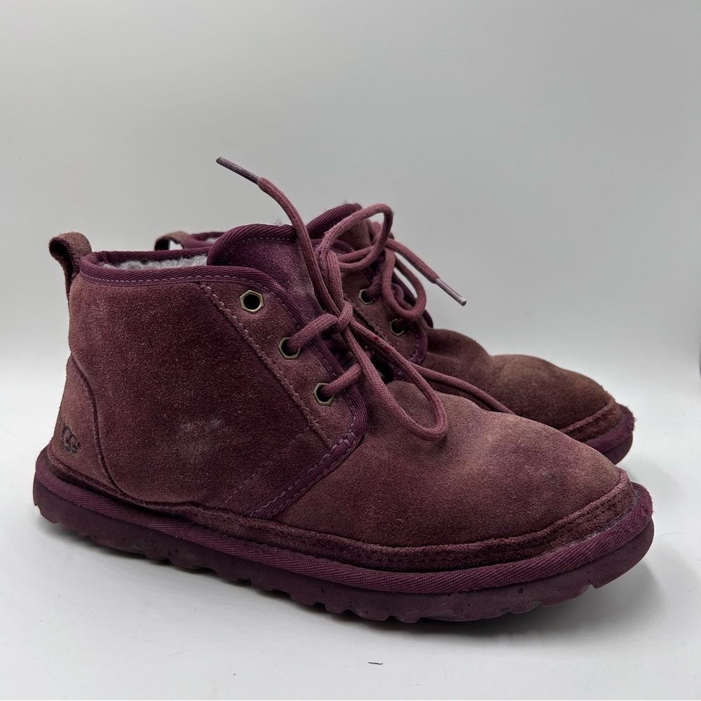 UGG Men’s Neumel Chukka Boots‎ In Cordovan size 6